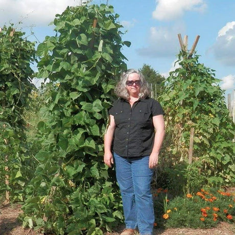 Happy Wife, Mother and Gardener in West Tennessee, USA. Meet Renee!